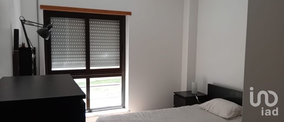 Appartement T2 à Pinhal Novo de 91 m²