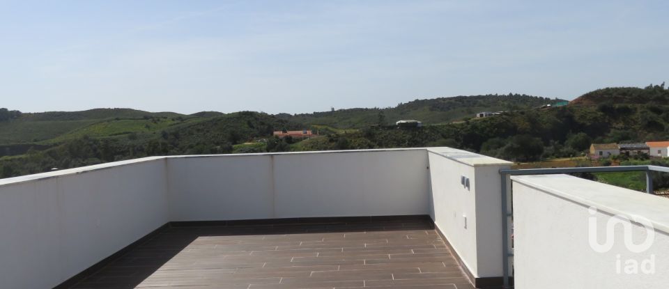 Casa / Villa T3 em Portimão de 129 m²