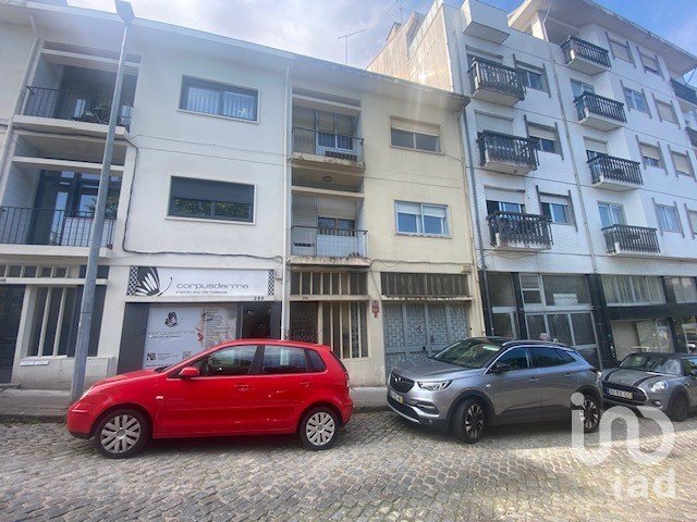 Prédio T4 em Campanhã de 239 m²