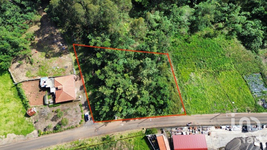 Terrain à bâtir à São Jorge de 1 560 m²