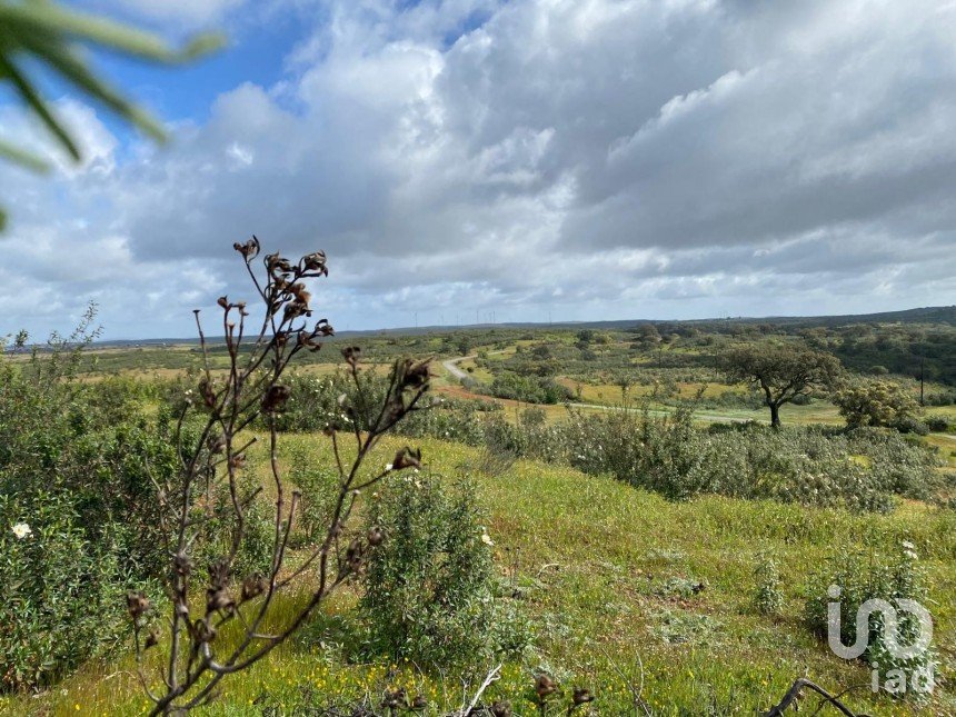 Terreno Agrícola em Santa Cruz de 726 000 m²