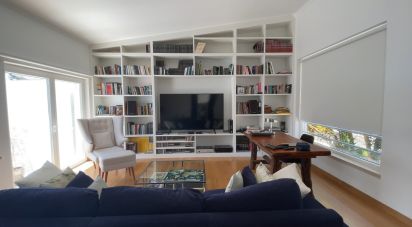 House T6 in Corroios of 300 m²