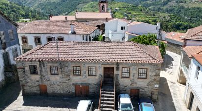 Traditional house T3 in Louredo e Fornelos of 307 m²