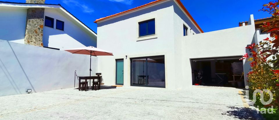 Lodge T3 in Barroselas E Carvoeiro of 184 m²