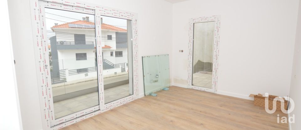 House T4 in Corroios of 207 m²