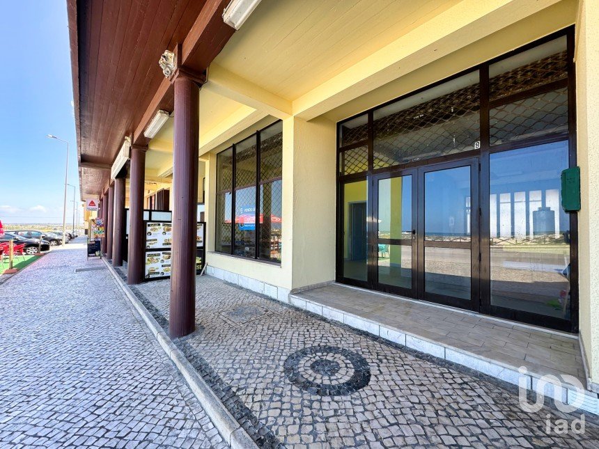 Loja / Estabelecimento Comercial em Vieira de Leiria de 101 m²
