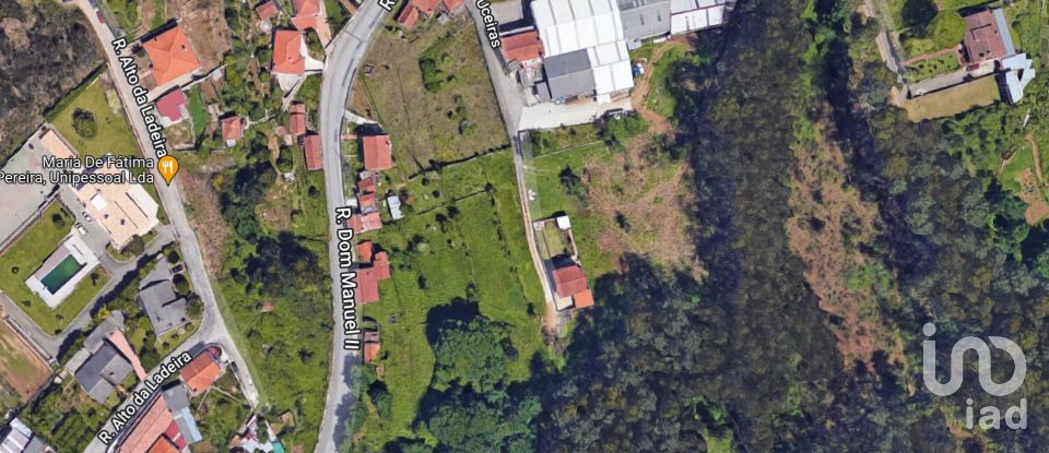 Terrain à Nogueira do Cravo e Pindelo de 1 490 m²