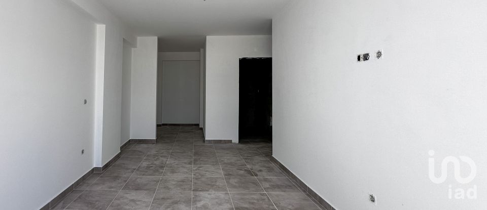 Apartamento T2 em Altura de 88 m²