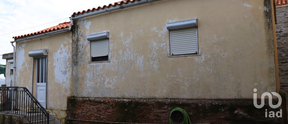 Maison de village T3 à Valença do Douro de 50 m²