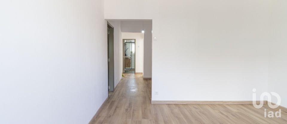 Apartment T2 in Almada, Cova da Piedade, Pragal e Cacilhas of 79 m²