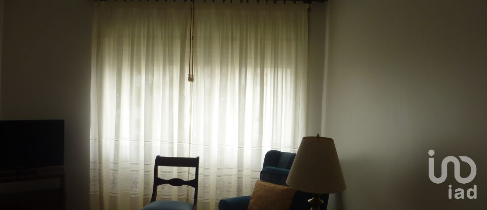 Apartment T3 in Caldas da Rainha - Nossa Senhora do Pópulo, Coto e São Gregório of 98 m²