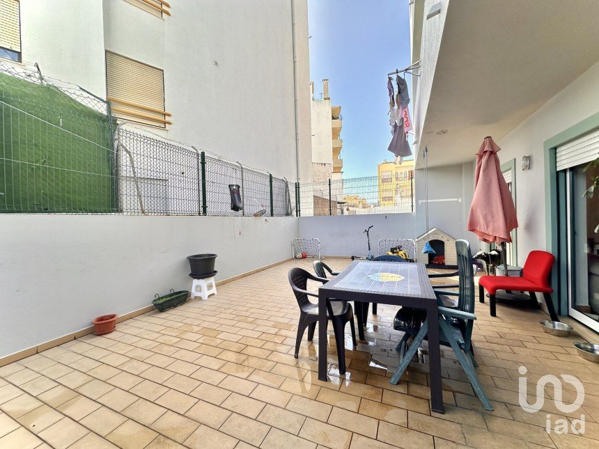 Appartement T3 à Faro (Sé e São Pedro) de 129 m²