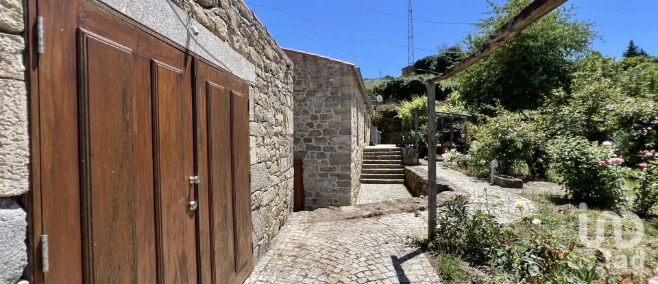 Village house T4 in Gouviães e Ucanha of 319 m²