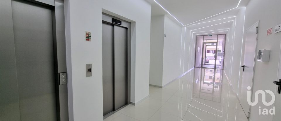 Apartment T3 in Caniço of 115 m²
