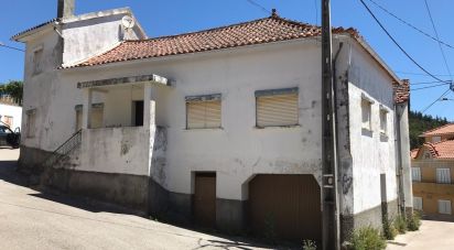 Maison de village T4 à Pampilhosa da Serra de 163 m²