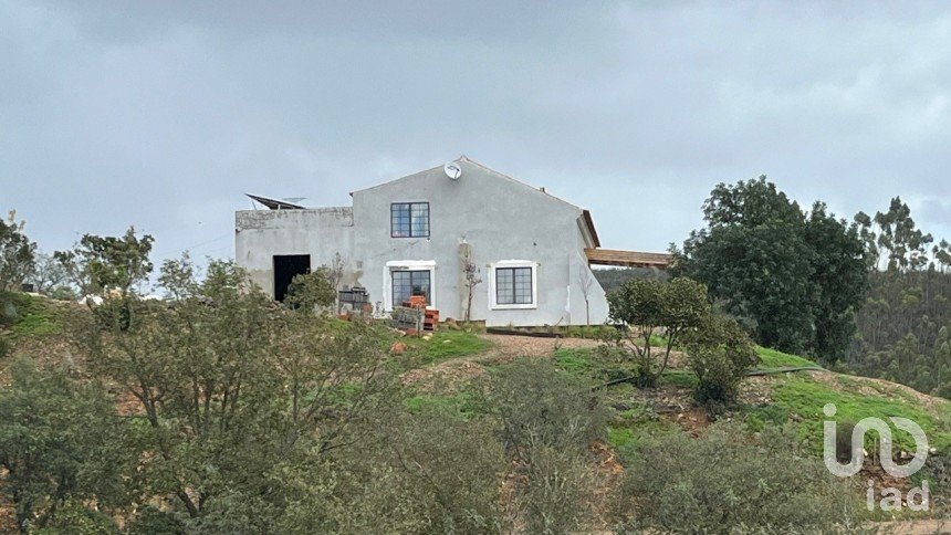 Maison de village T3 à São Bartolomeu de Messines de 122 m²