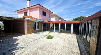 Maison T4 à Mazarefes E Vila Fria de 155 m²