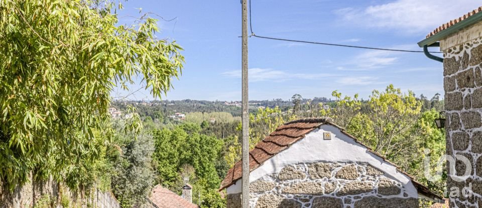 Casa T2 em Santa Comba Dão e Couto do Mosteiro de 115 m²