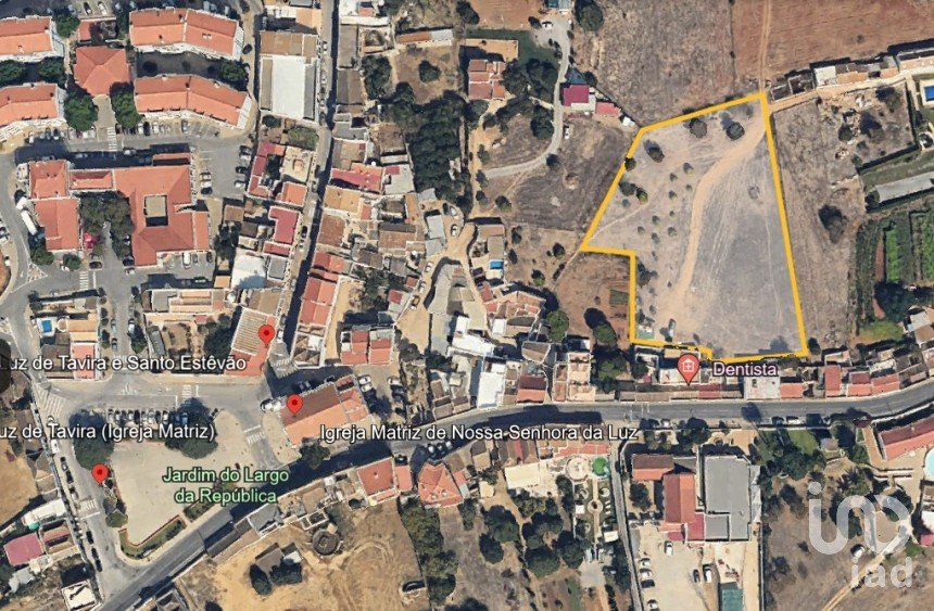 Terrain à Luz de Tavira e Santo Estêvão de 4 200 m²