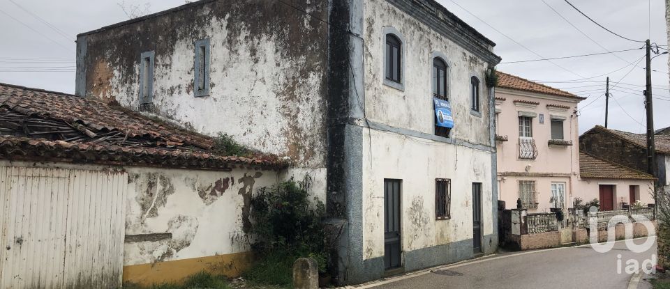 Casa tradicional T4 em Ventosa de 122 m²