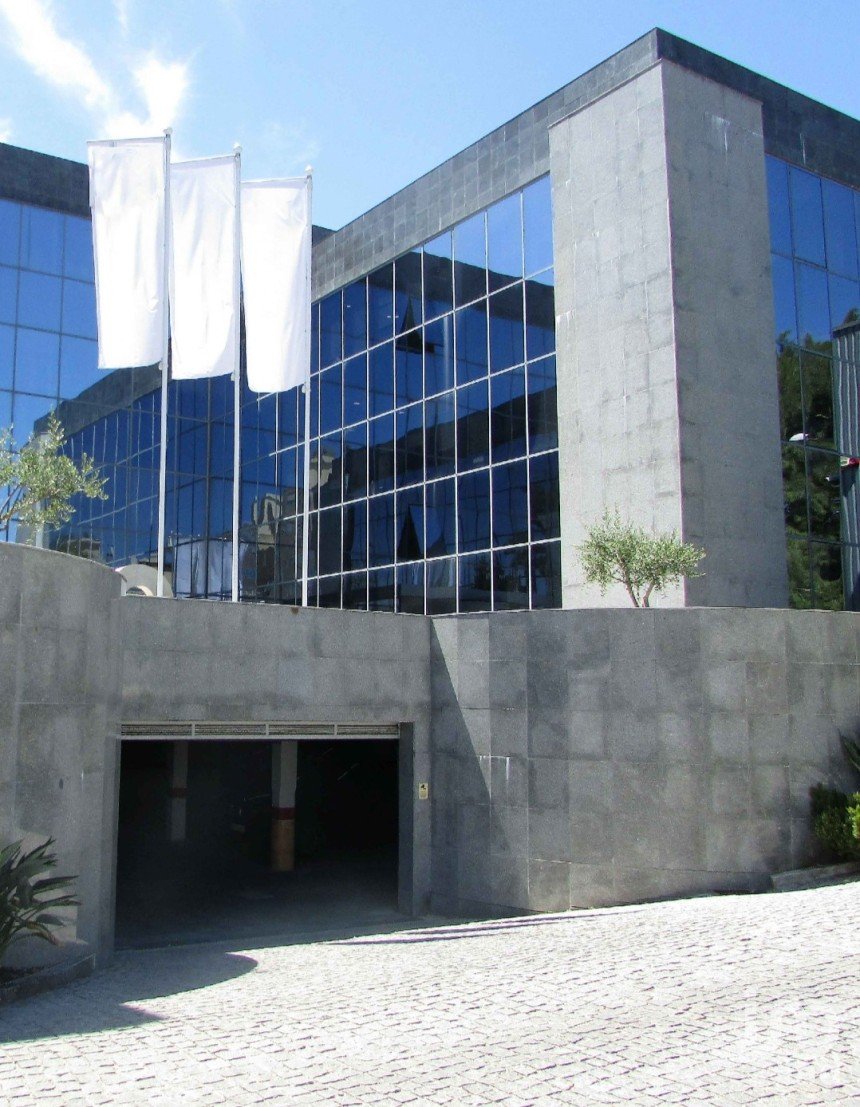 Offices in Carnaxide e Queijas of 700 m²