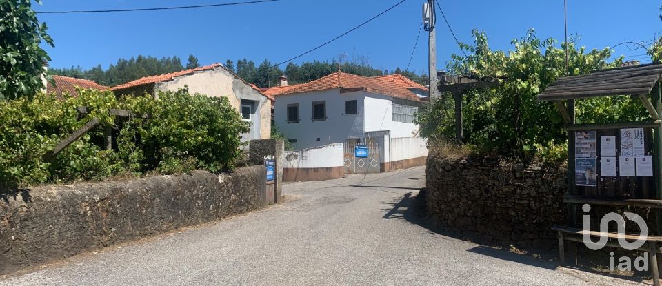 Maison de campagne T3 à Pedrógão Grande de 120 m²