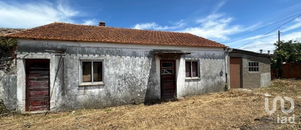 Traditional house T3 in Marinha Grande of 80 m²