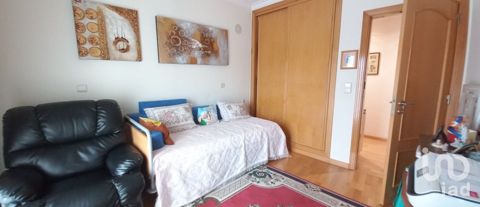 Appartement T3 à Odivelas de 158 m²