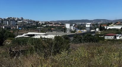 Terrain à Santo António dos Cavaleiros e Frielas de 32 000 m²