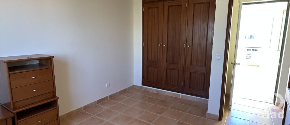 Casa / Villa T4 em Estômbar e Parchal de 171 m²