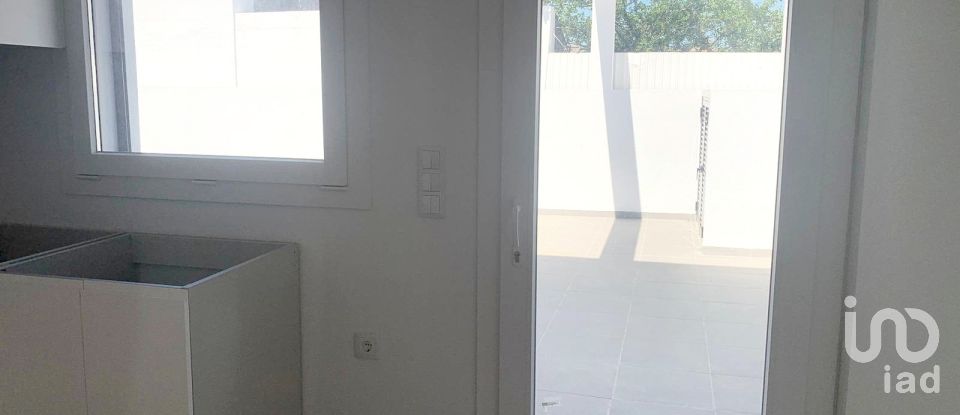 Casa / Villa T4 em Fernão Ferro de 128 m²