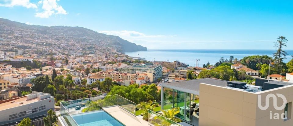 Apartamento T4 em Funchal (Sé) de 250 m²