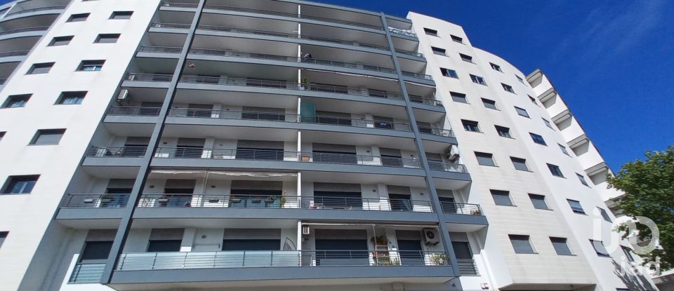 Appartement T3 à Odivelas de 158 m²