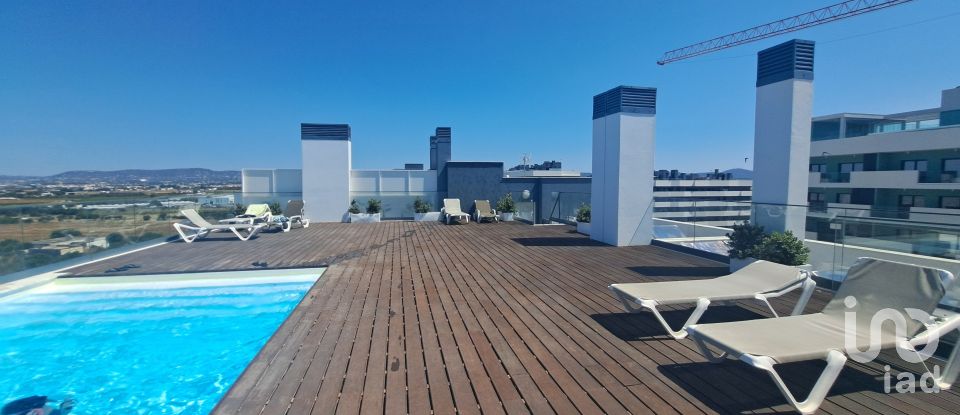 Appartement T2 à Faro (Sé e São Pedro) de 93 m²