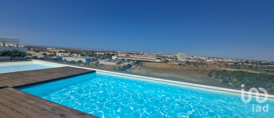 Appartement T2 à Faro (Sé e São Pedro) de 93 m²