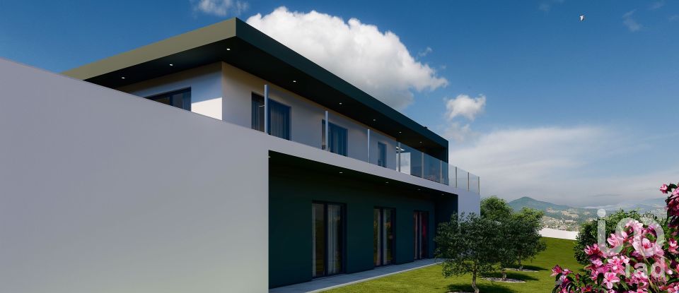 Mansion T3 in Leiria, Pousos, Barreira e Cortes of 280 m²