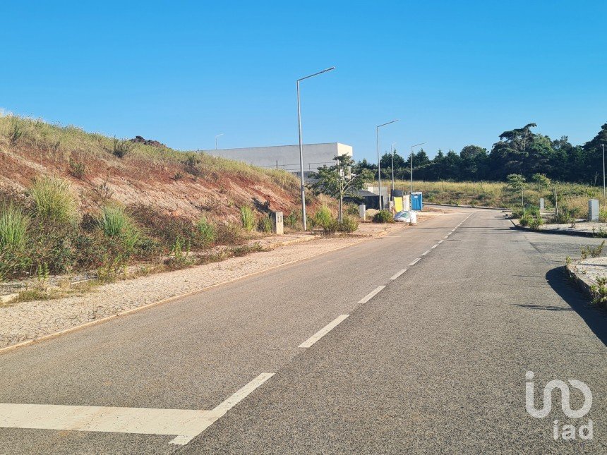 Terreno em Caldas da Rainha - Santo Onofre e Serra do Bouro de 639 m²