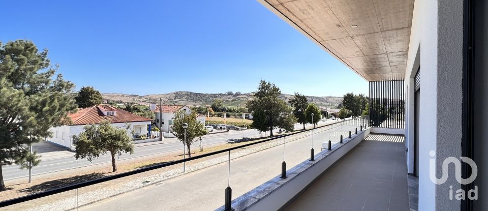 Apartamento T2 em Ponte do Rol de 165 m²