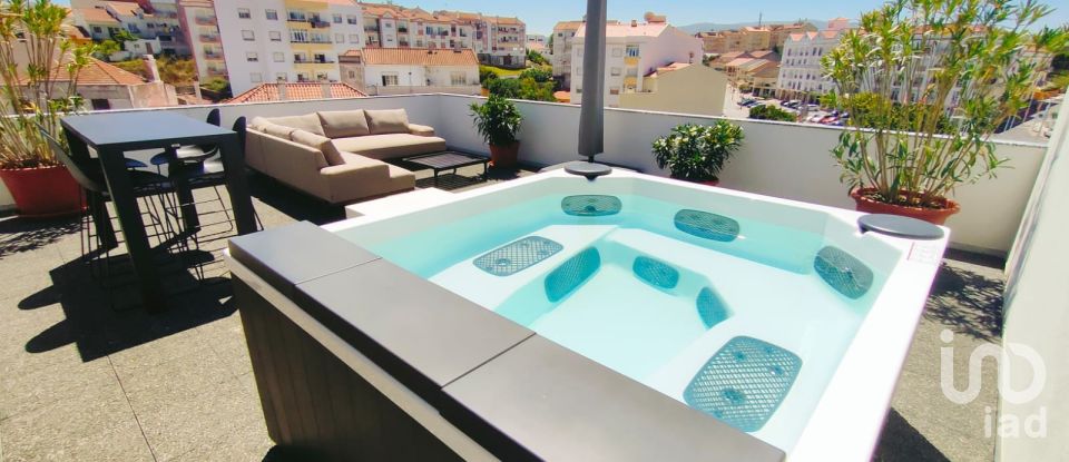 Duplex T3 à Cadaval e Pêro Moniz de 207 m²