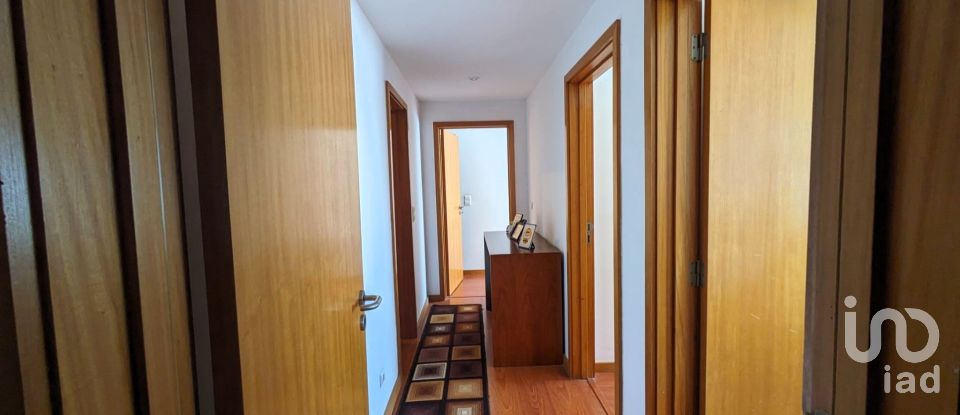 Apartment T3 in Fânzeres e São Pedro da Cova of 107 m²