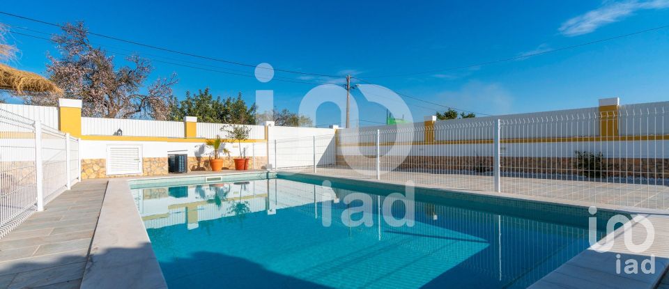 Casa / Villa T5 em Vila Nova de Cacela de 244 m²