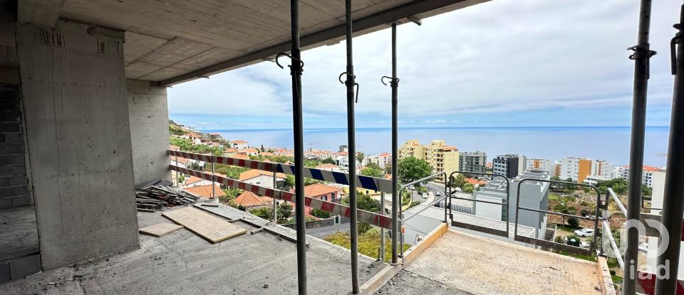 Apartamento T3 em São Martinho de 146 m²