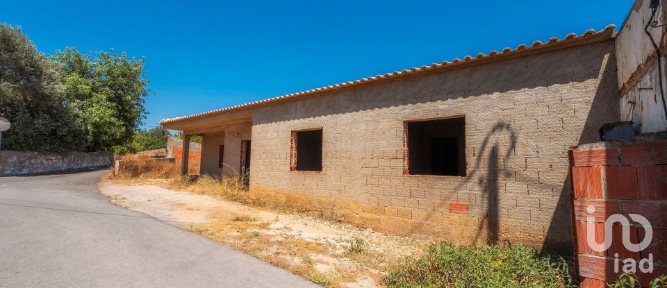 Terrain à bâtir à Paderne de 32 240 m²