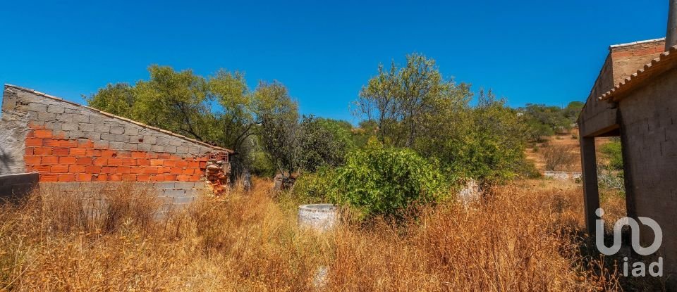 Terrain à bâtir à Paderne de 32 240 m²