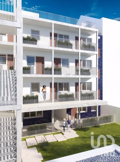 Apartamento T2 em Alcântara de 70 m²