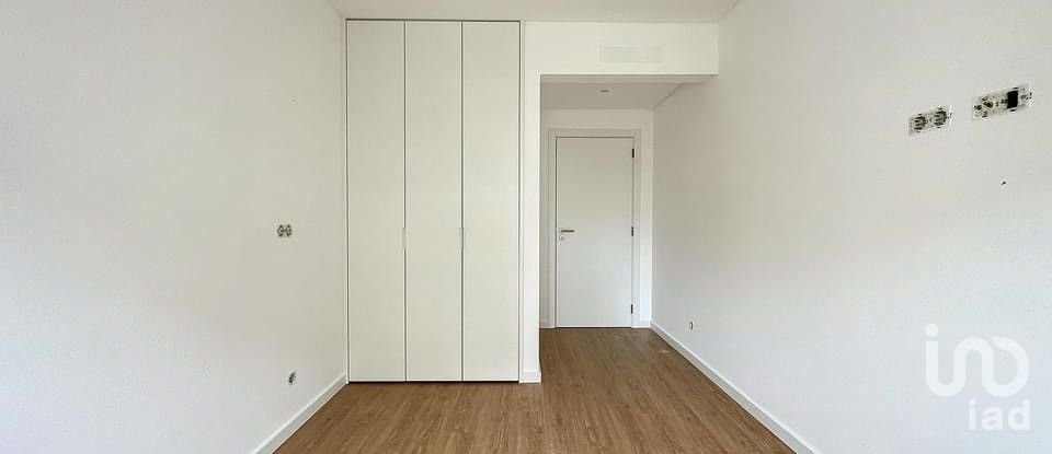 Apartamento T2 em Alcântara de 77 m²