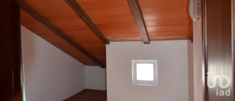 Lodge T4 in Nadadouro of 188 m²