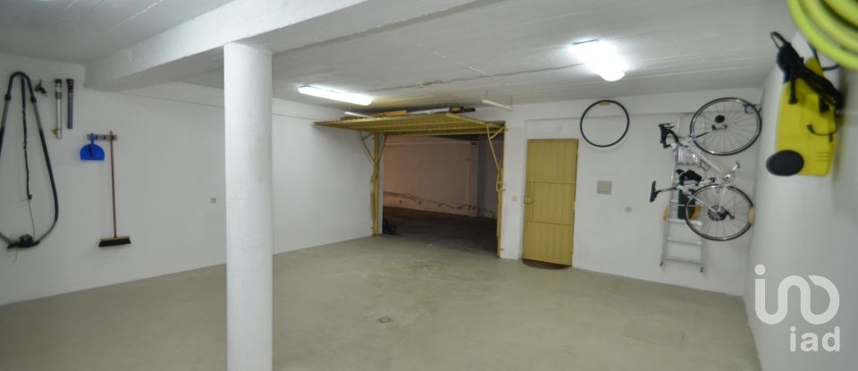 Gîte T4 à Nadadouro de 188 m²