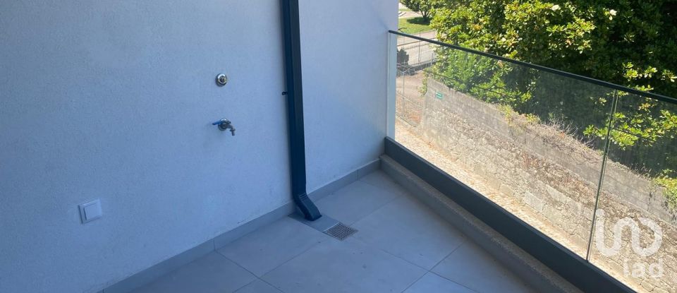 Apartamento T2 em Cristelo de 101 m²