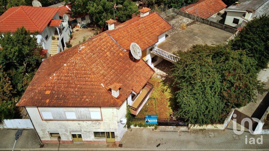 Casa T8 em Bougado (São Martinho e Santiago) de 270 m²